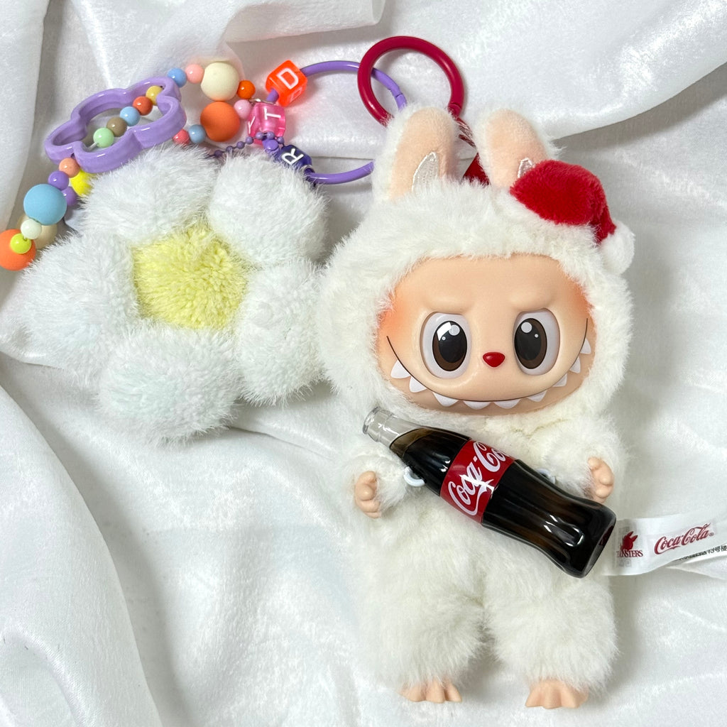 44. DIY Special Design White-flower Pendant Keychain Gift - For Bags - For Dolls - For Car Accessories (No Doll)